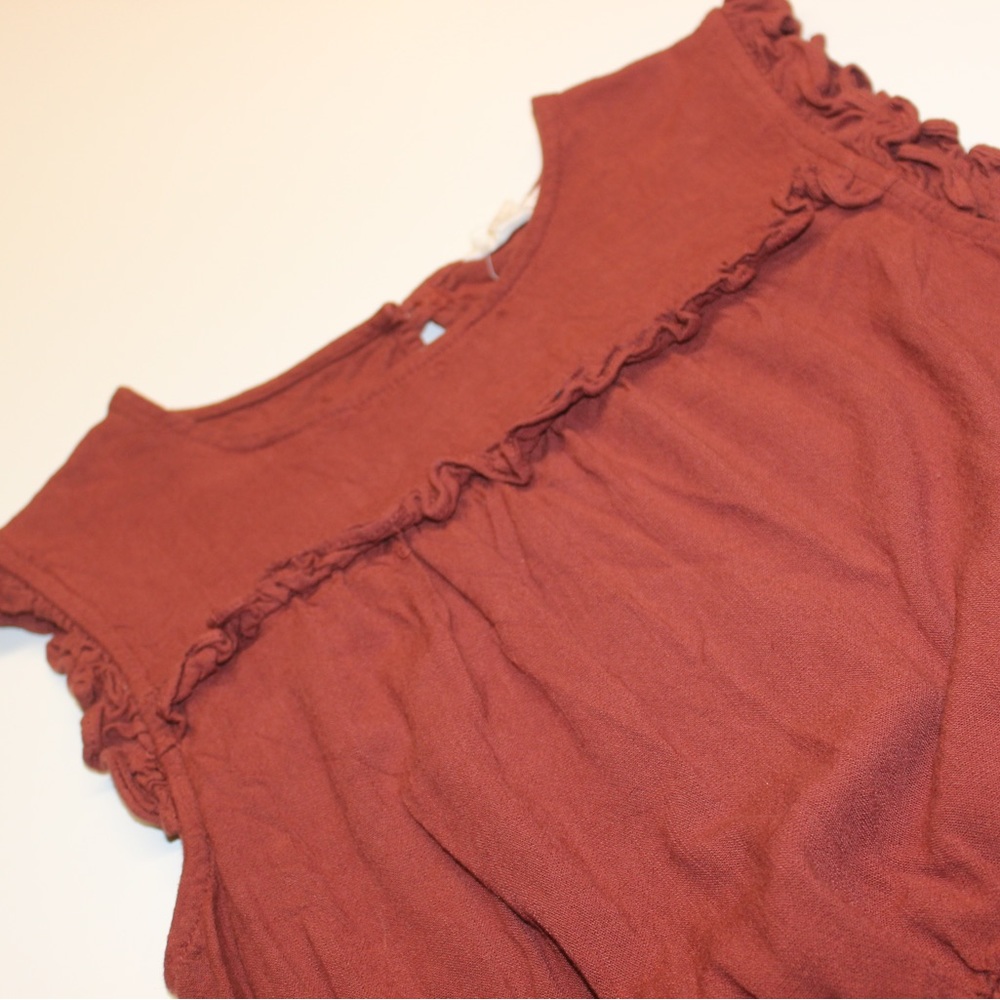 Moa Moa XS rust colored ruffled sleeveless crop top